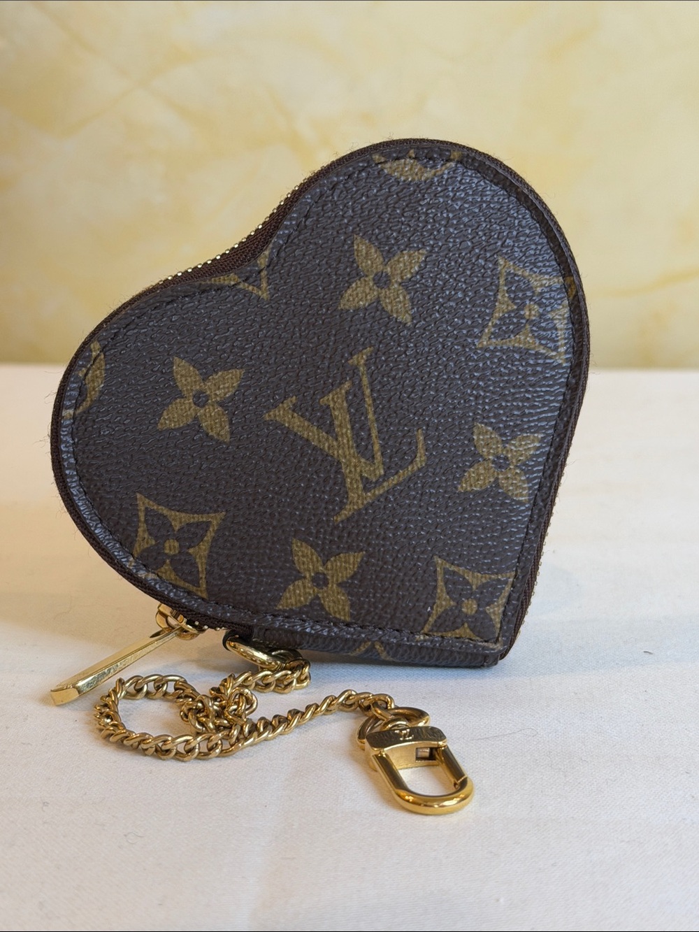 Louis Vuitton Monogram Heart Coin Pouch - Brown with Gold Hardware - Picture 2 of 13